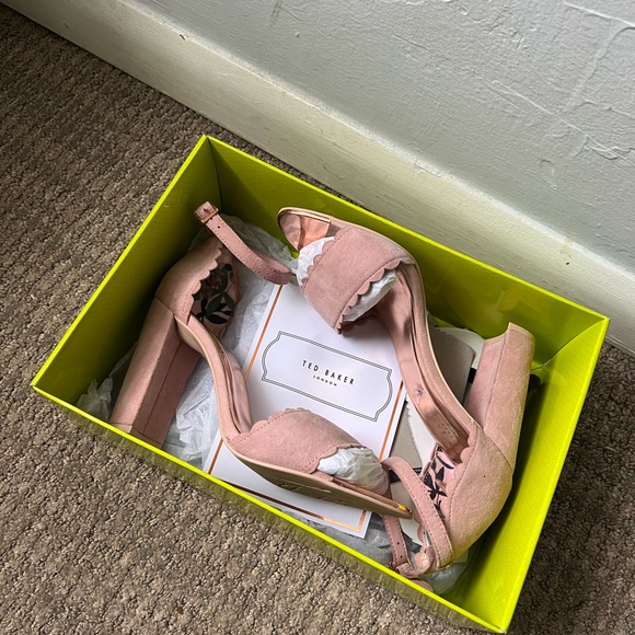 Ted Baker London Raidha Sandal in Pink Blossom Suede - Picture 5 of 7